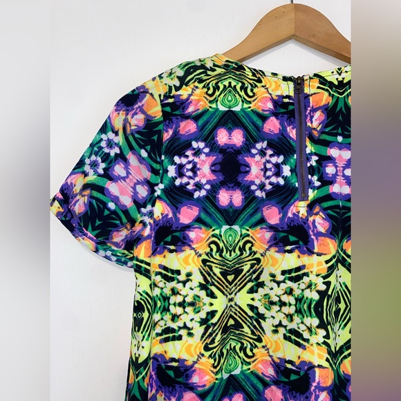 Neon Vibes T-shirt Dress - Picture 6 of 8